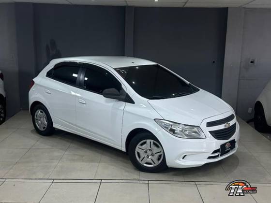 CHEVROLET ONIX 1.0 MPFI JOY 8V FLEX 4P MANUAL CHEVROLET ONIX 1.0 MPFI JOY 8V FLEX 4P MANUAL